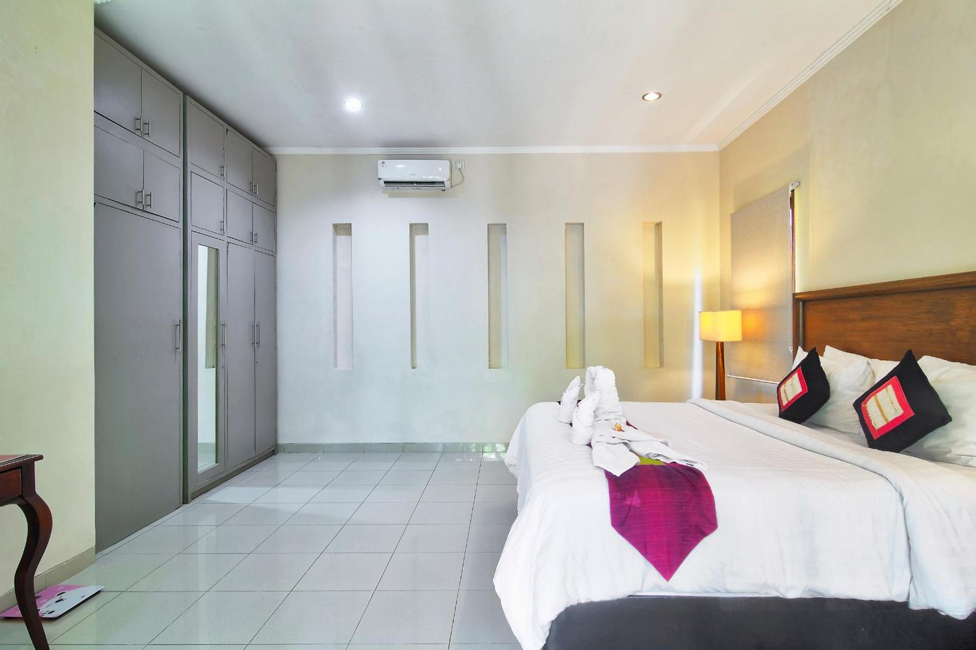 Kefi Seminyak (Bali)